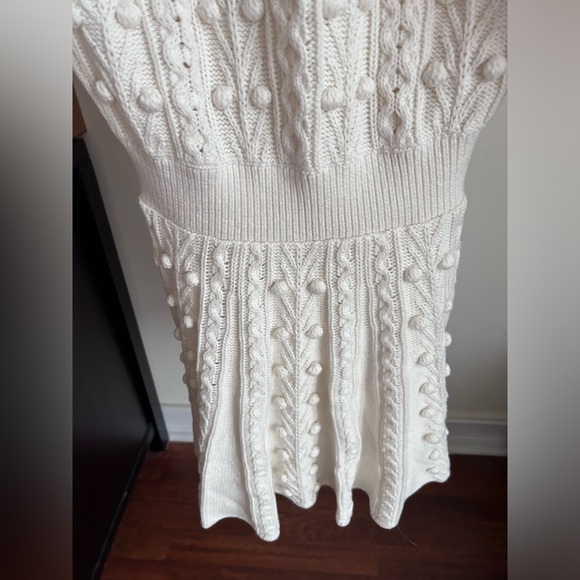 NWOT Alice + Olivia Kitty Puff Sleeve Sweater Bow Dress M - Picture 7 of 16